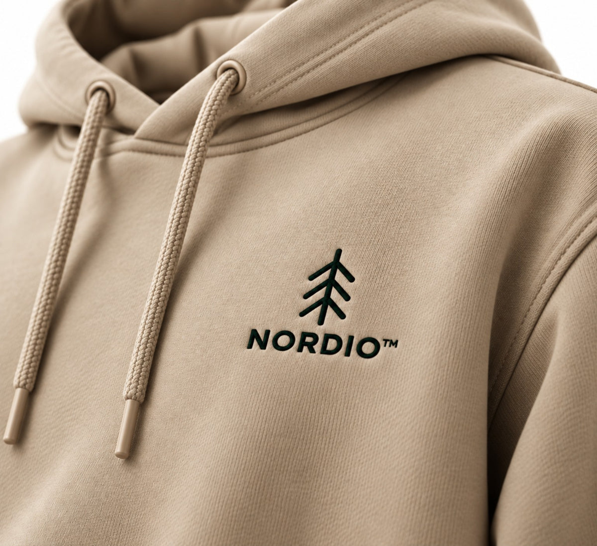 NORDIO Sand hoodie – mellkasi részlet